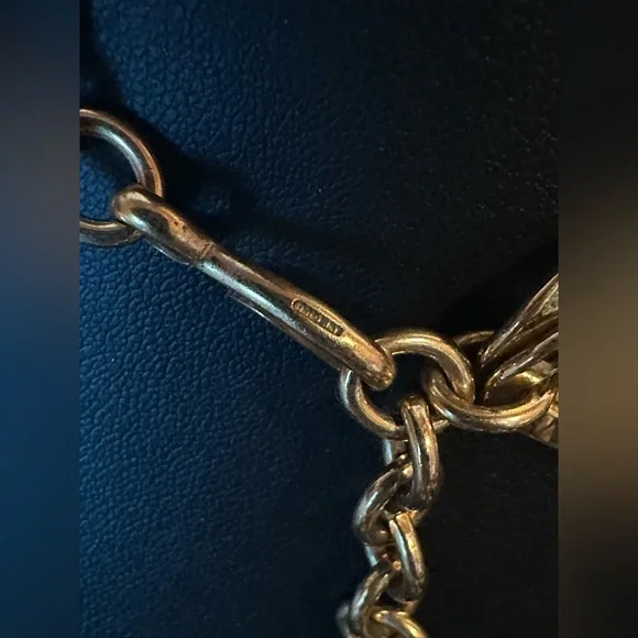 Vintage Monet gold tone chain necklace and clip-on earring set - Picture 2 of 10